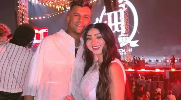 عصام صاصا يحتفل برفقة زوجته في حفلة تامر حسني بالساحل (صور وفيديو)
