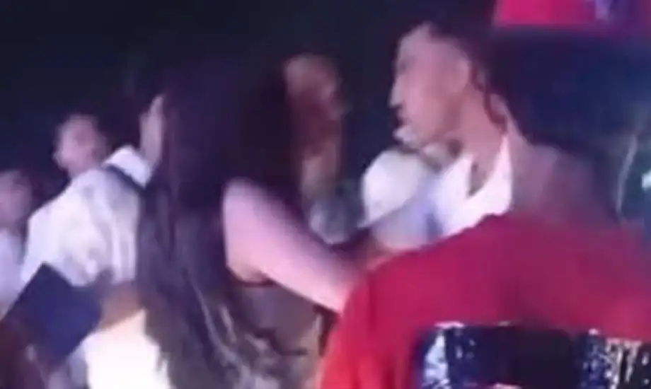 عصام صاصا يواجه مشكلة بعد اشتباك في مقهى الساحل الشمالي عصام صاصا يواجه مشكلة بعد اشتباك في مقهى الساحل الشمالي