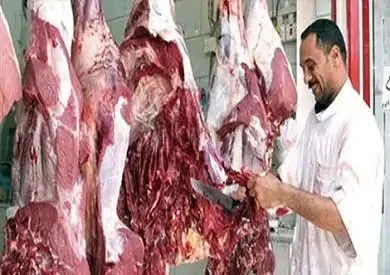 عقد من المعاناة الاقتصادية: كيف تحولت اللحوم في مصر من عنصر أساسي إلى حلم صعب المنال
