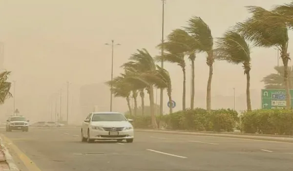 عواصف رملية تؤثر على الرياض
