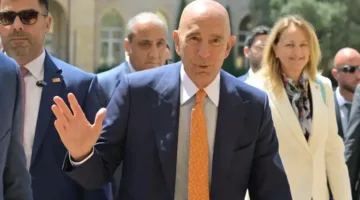 عودة برّاك تعيد إلى الأذهان سياق الأحداث في سوريا… هل هناك ضغط أميركي لنزع السلاح أم “حرب” جديدة؟