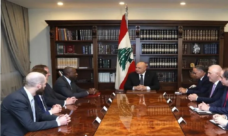 عون يطالب بالضغط على إسرائيل لسحب قواتها وتقديم ضمانات بعدم تكرار الاعتداءات.