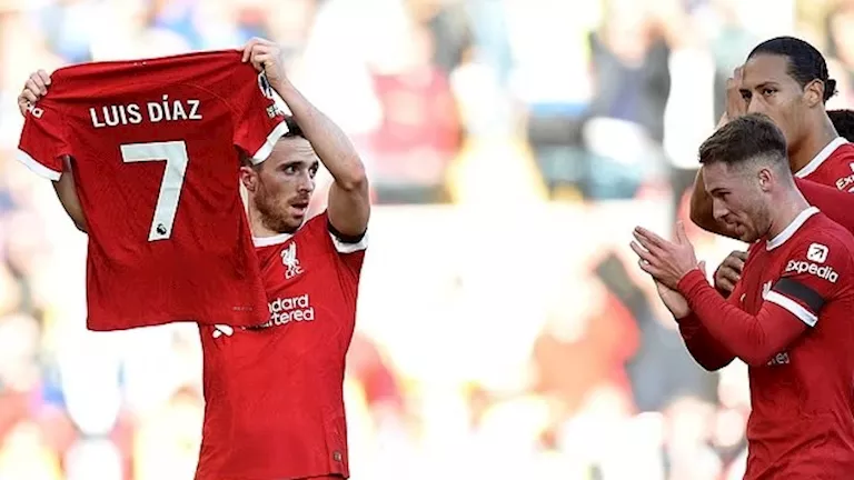 غضب في ليفربول تجاه ثنائي الفريق بسبب عدم تقدير وفاة جوتا غضب في ليفربول تجاه ثنائي الفريق بسبب عدم تقدير وفاة جوتا
