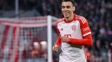 غياب لاعب بايرن ميونيخ جمال موسيالا عن الملاعب لفترة طويلة بسبب الإصابة