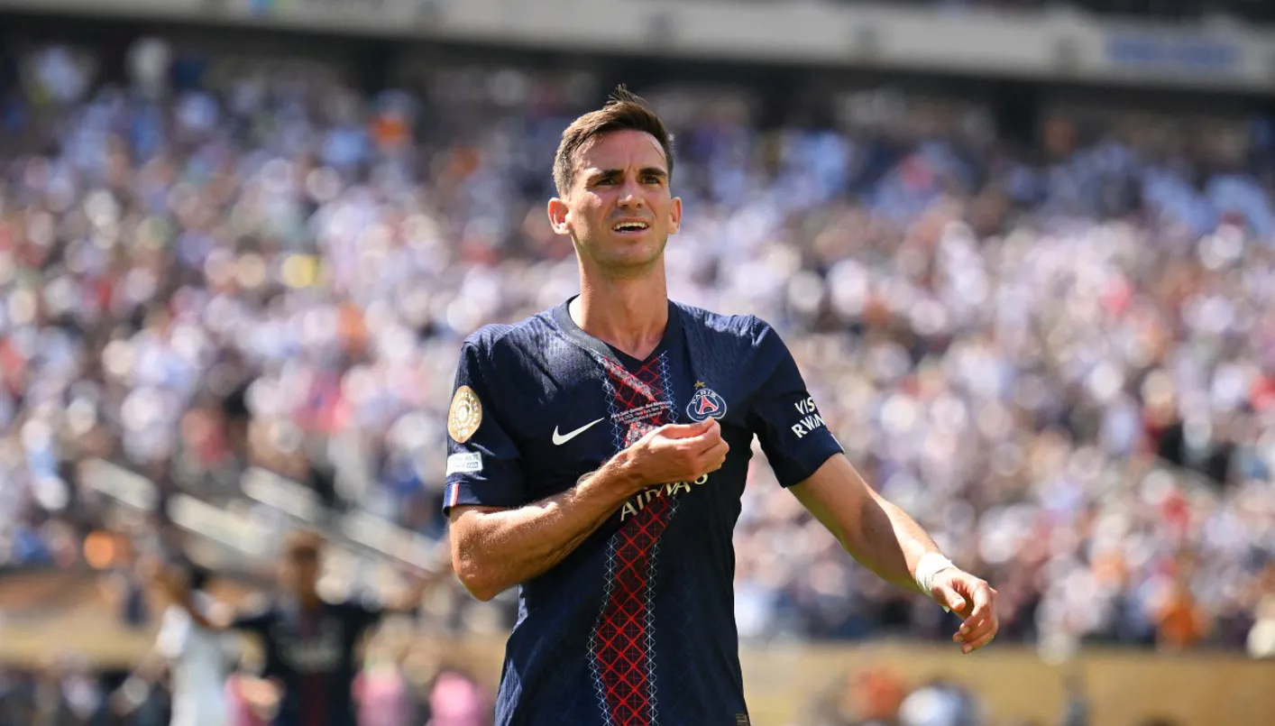 فابيان رويز: اللاعب المتأنّي الذي يعمل خلف الكواليس فابيان رويز: اللاعب المتأنّي الذي يعمل خلف الكواليس