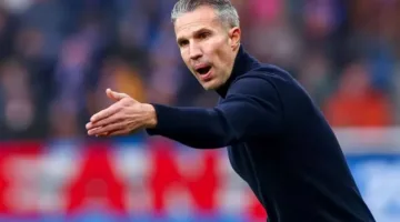 فان بيرسي: كنت أتمنى دائمًا اللعب لبرشلونة