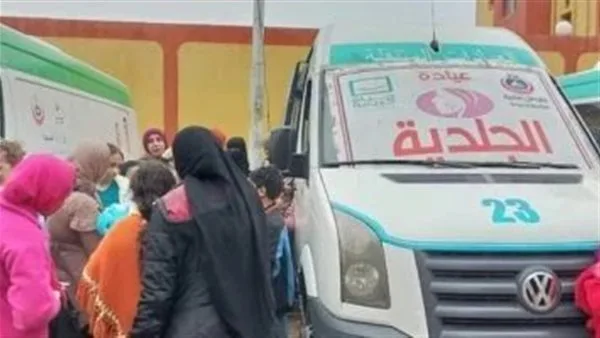 فحص 1259 شخصًا في قافلة صحية بدمياط