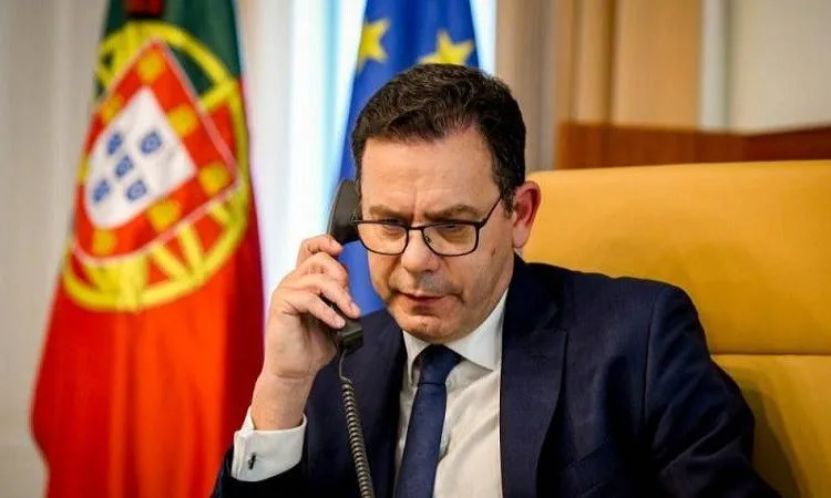فرنسا تعبر عن إدانتها القوية للهجمات الروسية العنيفة على المدن الأوكرانية. فرنسا تعبر عن إدانتها القوية للهجمات الروسية العنيفة على المدن الأوكرانية.