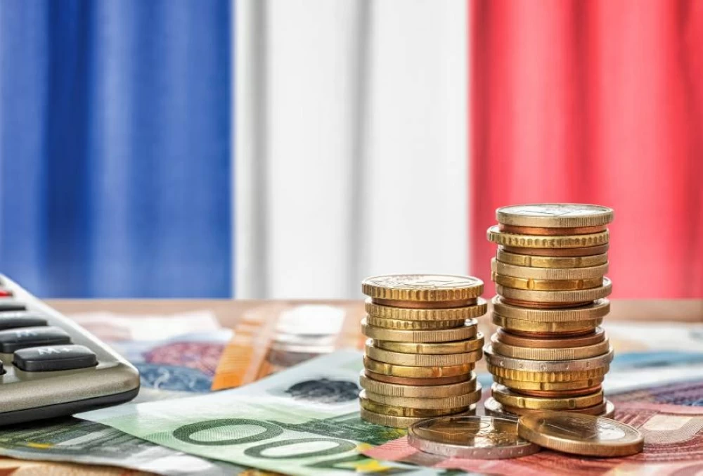 فرنسا تعزز ميزانية الدفاع إلى 64 مليار يورو بحلول عام 2027 فرنسا تعزز ميزانية الدفاع إلى 64 مليار يورو بحلول عام 2027