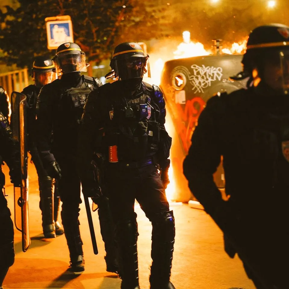 فرنسا: حظر التجول للقاصرين في مدينة نيم فرنسا: حظر التجول للقاصرين في مدينة نيم