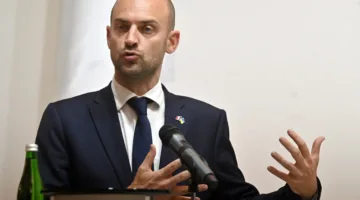 فرنسا: دول أوروبية أخرى ستلتزم قريباً بالاعتراف بدولة فلسطين