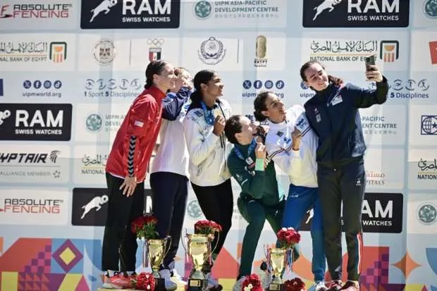 فريدة خليل تظفر بالميدالية الذهبية في نهائي كأس العالم للخماسي الحديث بالإسكندرية