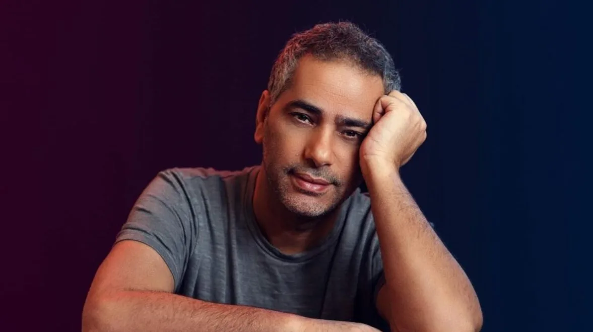فضل شاكر يُسلّم نفسه للسلطات اللبنانية.. نضال الأحمدية تكشف التفاصيل. فضل شاكر يُسلّم نفسه للسلطات اللبنانية.. نضال الأحمدية تكشف التفاصيل.