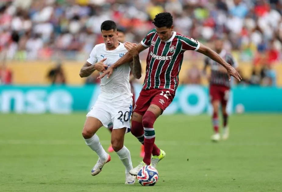 فلوميننسي يبدد آمال الهلال في بطولة كأس العالم للأندية فلوميننسي يبدد آمال الهلال في بطولة كأس العالم للأندية