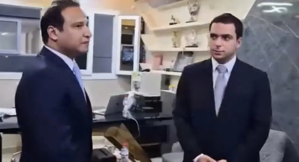 في حضور محمد بدران، “صوت الشعب” يطلق مقره الجديد في قويسنا ويستعرض مشكلة الصرف في قرية عزبة الشراقوة. في حضور محمد بدران، “صوت الشعب” يطلق مقره الجديد في قويسنا ويستعرض مشكلة الصرف في قرية عزبة الشراقوة.