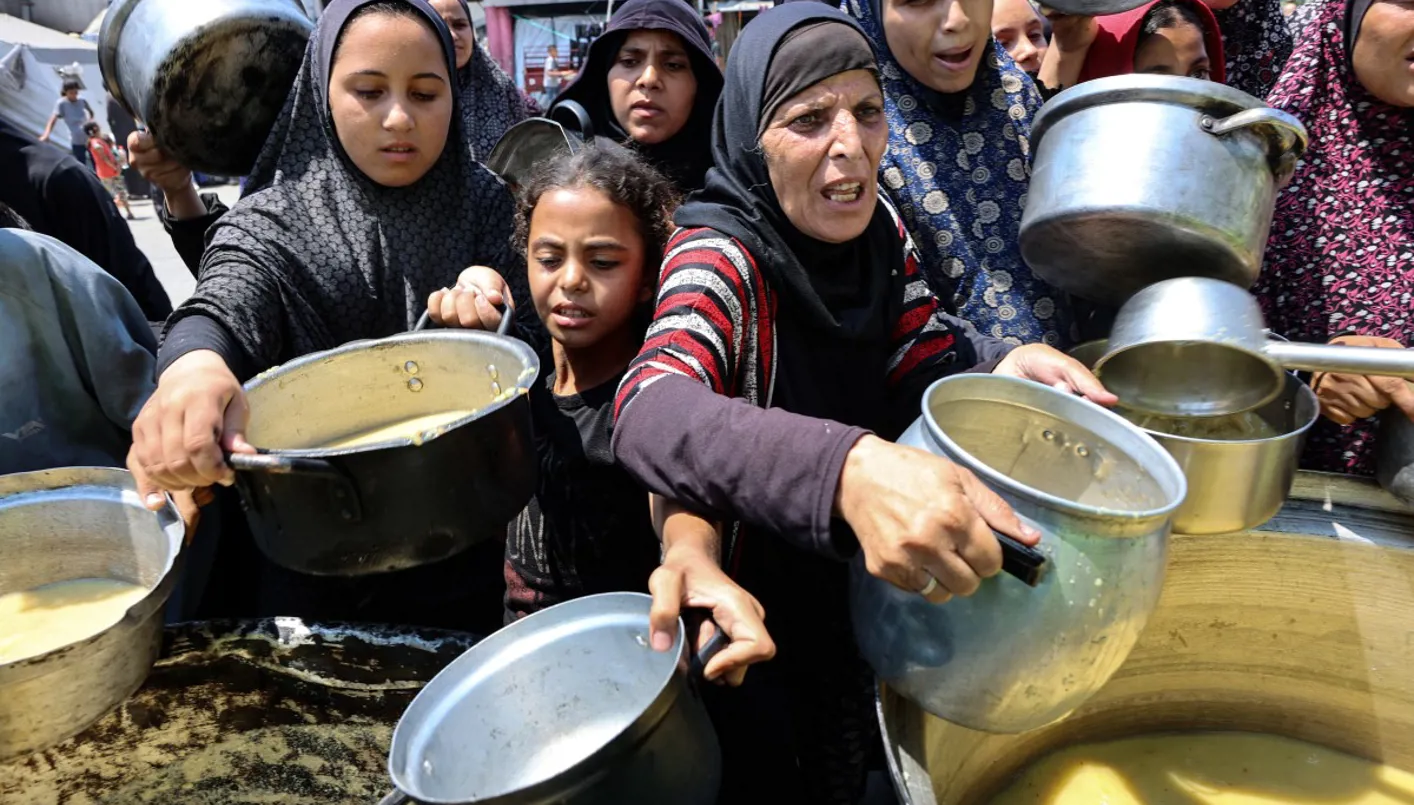 في ظل تهديد المجاعة… انطلاق شاحنات المساعدات من مصر إلى قطاع غزة في ظل تهديد المجاعة… انطلاق شاحنات المساعدات من مصر إلى قطاع غزة
