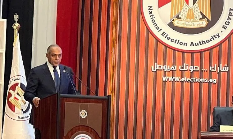 فيديو.. “الهيئة الوطنية للانتخابات” تبرز حيادتها وتوفر تسهيلات للمصريين في الخارج فيديو.. “الهيئة الوطنية للانتخابات” تبرز حيادتها وتوفر تسهيلات للمصريين في الخارج