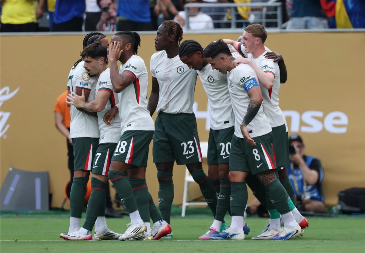 فيديو | بفضل أهداف اللاعب الجديد، تشيلسي يتجاوز فلومينينسي ويتأهل لنهائي كأس العالم للأندية فيديو | بفضل أهداف اللاعب الجديد، تشيلسي يتجاوز فلومينينسي ويتأهل لنهائي كأس العالم للأندية