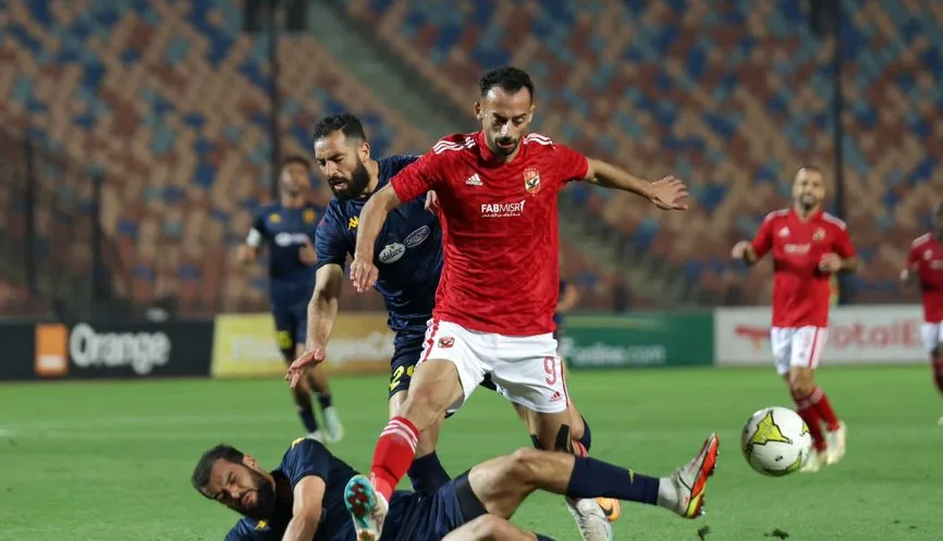 فيديو.. قرار ريبيرو بشأن أحمد عبد القادر