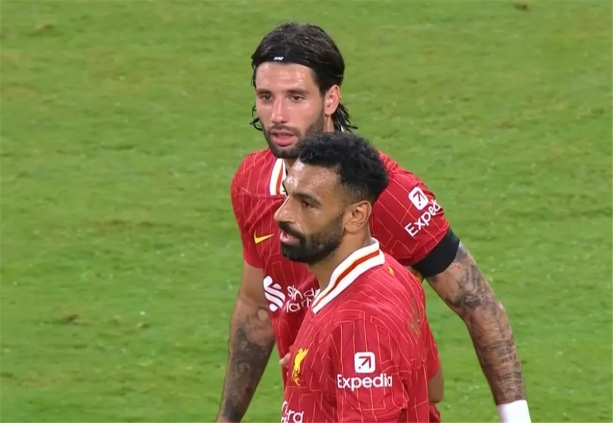 فيديو | ما الذي قدمه محمد صلاح في المباراة الودية بين ليفربول وميلان؟