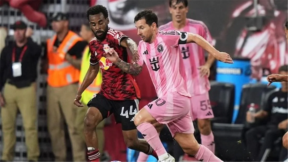 فيديو | ميسي يبرز مهاراته وإنتر ميامي يسحق نيويورك بخمسة أهداف في الدوري الأمريكي فيديو | ميسي يبرز مهاراته وإنتر ميامي يسحق نيويورك بخمسة أهداف في الدوري الأمريكي