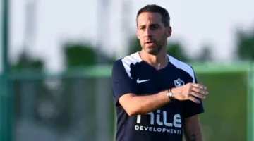فيريرا يقدم محاضرة فنية للاعبي الزمالك قبل المباراة الودية ضد وادي دجلة