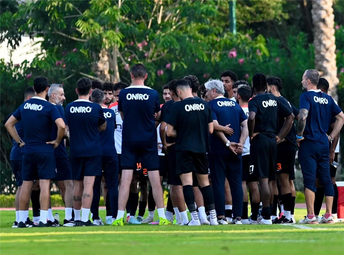 فيريرا يمنح لاعبي الزمالك يومًا كاملًا من الراحة فيريرا يمنح لاعبي الزمالك يومًا كاملًا من الراحة