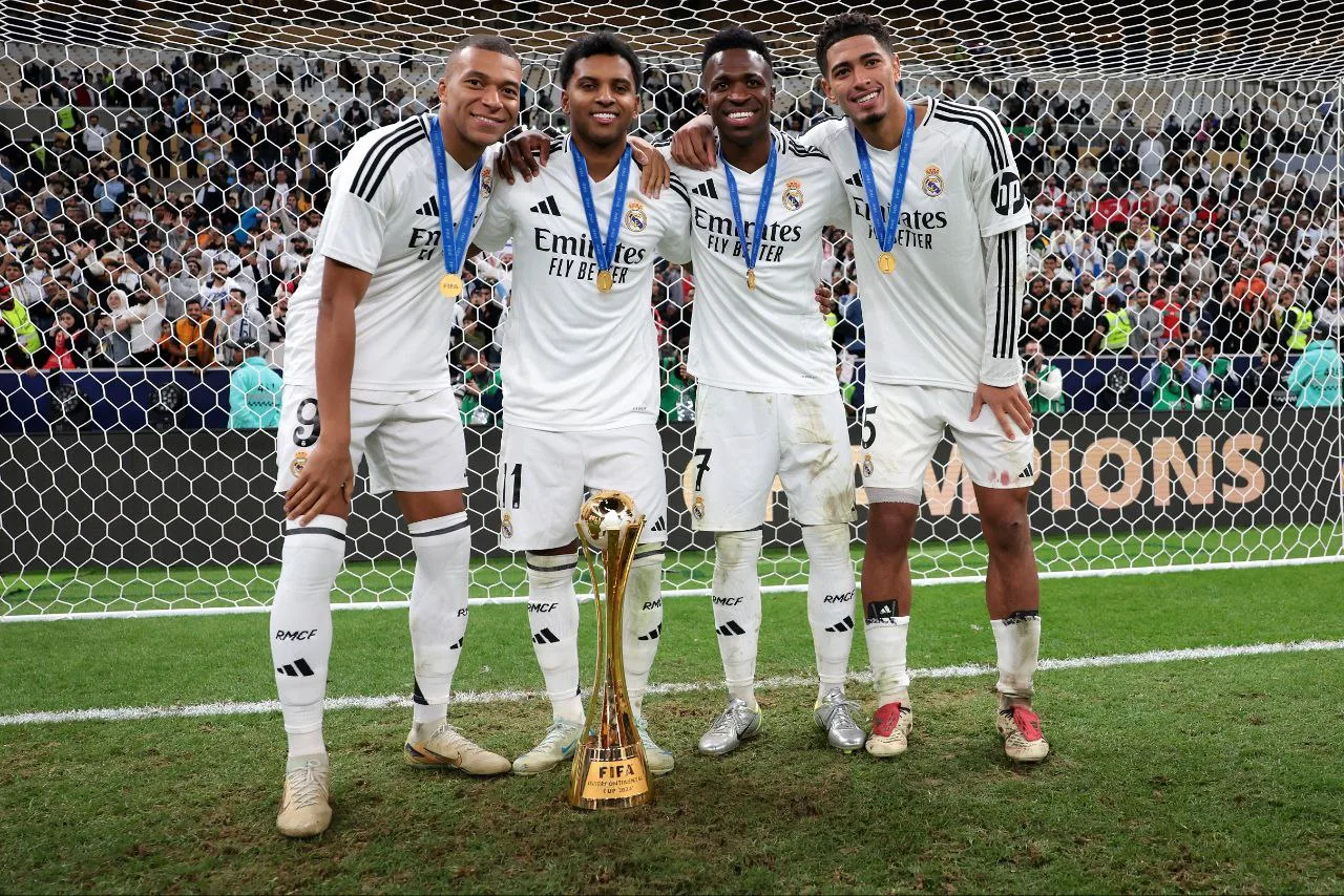 فينيسيوس يطرد زميله من ريال مدريد فينيسيوس يطرد زميله من ريال مدريد