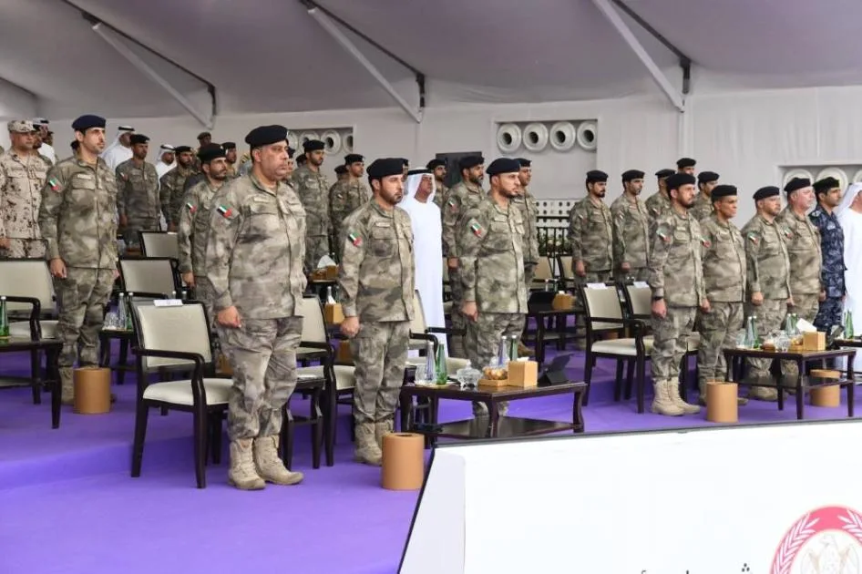 قائد شرطة أبوظبي يتابع استعراضات المجندين في الخدمة الوطنية قائد شرطة أبوظبي يتابع استعراضات المجندين في الخدمة الوطنية