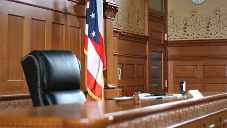 قاضٍ أمريكي يعلق مؤقتًا قرار extraditing المهاجرين إلى جنوب السودان قاضٍ أمريكي يعلق مؤقتًا قرار extraditing المهاجرين إلى جنوب السودان