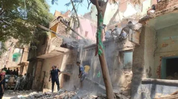 قبض على عمال “روبابيكيا” تسللوا لنهب خشب من المبنى المنهار في مصر القديمة