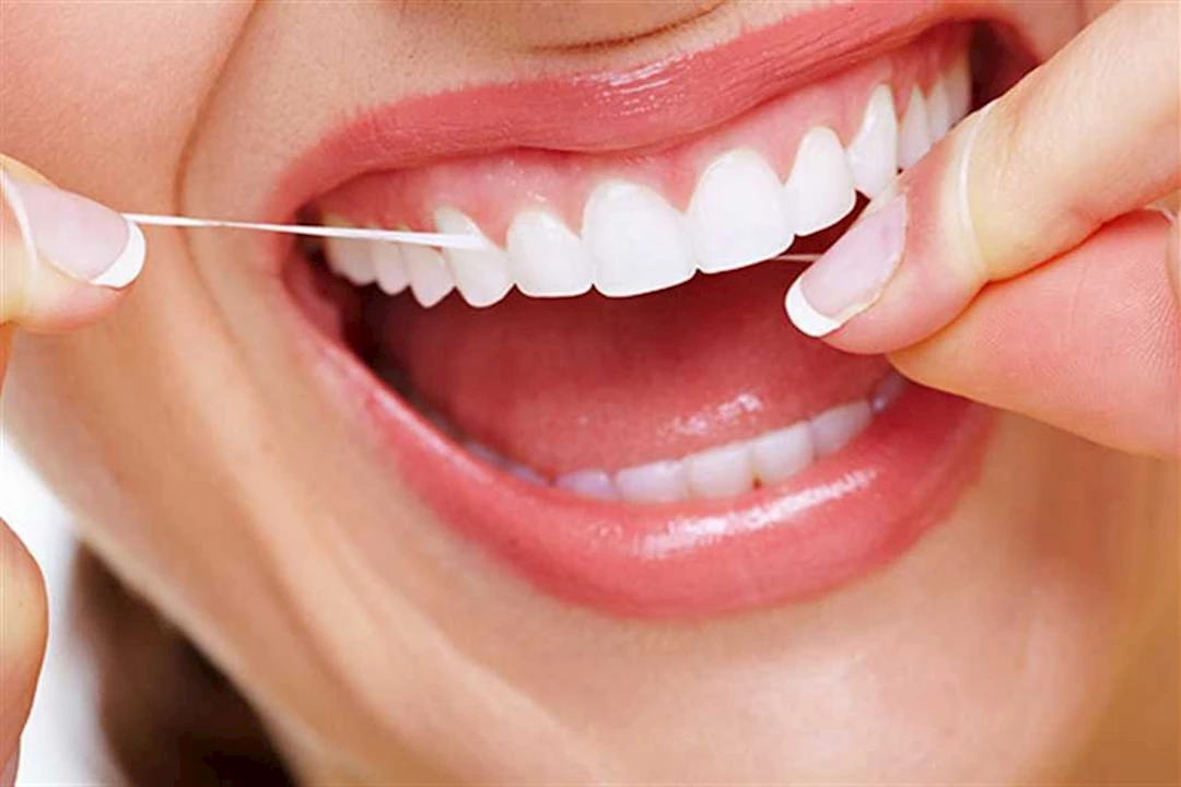 قبل أن تفوتك الفرصة.. 6 علامات في الأسنان قد تدل على مرض غير مرئي
