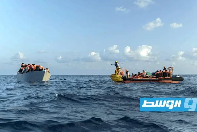 قبل زيارته المرتقبة الأسبوع المقبل.. المفوض الأوروبي للهجرة يهدد باتخاذ “إجراءات صارمة” ضد ليبيا.