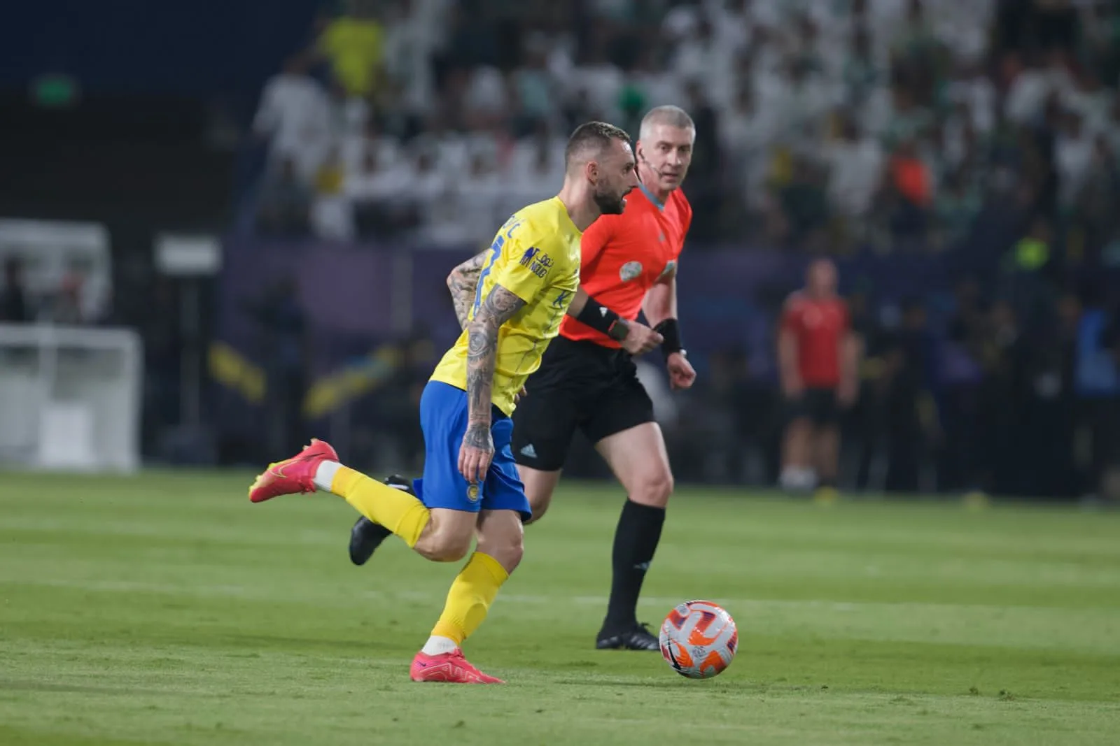 قرار حديث من النصر حول مستقبل بروزوفيتش