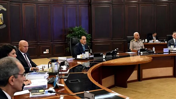 قرار حكومي يتعلق بالإعارات والإجازات للعمل في الخارج للموظفين بشركات القطاع العام. قرار حكومي يتعلق بالإعارات والإجازات للعمل في الخارج للموظفين بشركات القطاع العام.