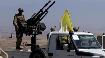 “قسد” تجمع قواتها في الرقة.. هل ستخوض صدامًا مع قوات النظام السوري؟
