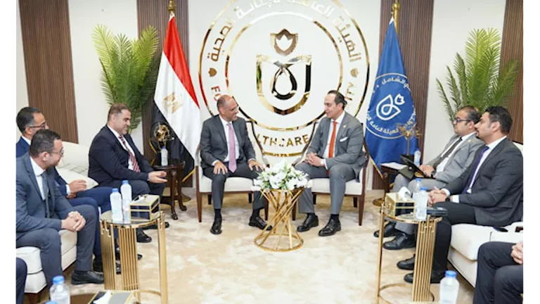 “قطاع الرعاية الصحية” يستكشف شراكة مع “جانسن” في معالجة الأورام وتطوير الابتكارات الطبية. “قطاع الرعاية الصحية” يستكشف شراكة مع “جانسن” في معالجة الأورام وتطوير الابتكارات الطبية.