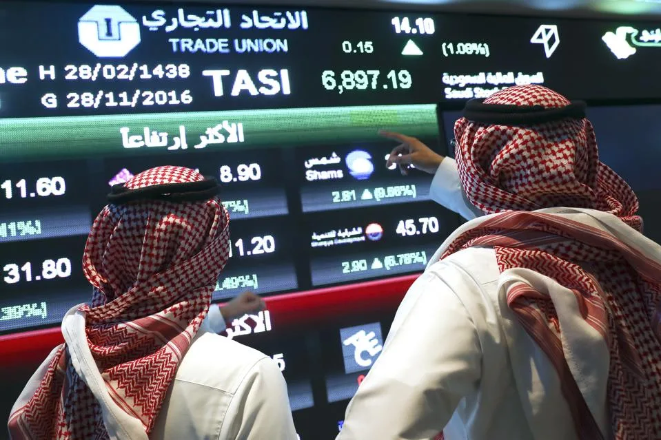 قفزة ملحوظة.. ردود فعل أسهم القطاع العقاري السعودي على قرار تملك الأجانب قفزة ملحوظة.. ردود فعل أسهم القطاع العقاري السعودي على قرار تملك الأجانب
