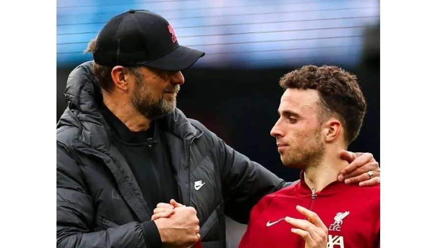 “قلبي مكسور” .. يورجن كلوب يعبر عن حزنه تجاه دييغو جوتا برسالة مؤثرة “قلبي مكسور” .. يورجن كلوب يعبر عن حزنه تجاه دييغو جوتا برسالة مؤثرة