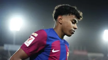 قميص لامين يامال يتصدر مبيعات برشلونة بسعر 115 يورو للأطفال، محققًا رقمًا قياسيًا