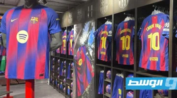 قميص لامين يامال يسجل مبيعات قياسية لبرشلونة