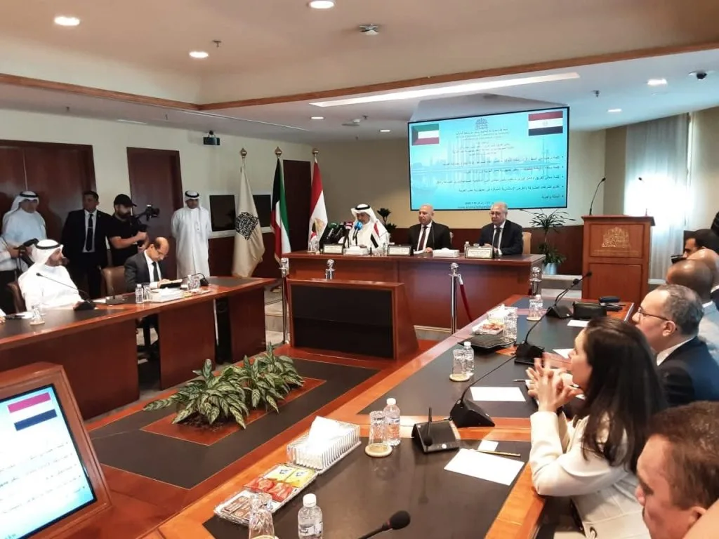 كامل الوزير يشارك في المؤتمر الاستثماري المصري الكويتي ويعرض إمكانيات التعاون كامل الوزير يشارك في المؤتمر الاستثماري المصري الكويتي ويعرض إمكانيات التعاون