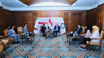 «كايبينج سولار» و«آسيا بوتاش» تعززان استثماراتهما في قطاعي الطاقة والتعدين بمصر
