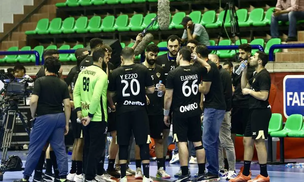 كرة يد – 7 لاعبين من الزمالك يقدمون شكوى إلى الاتحاد المصري بشأن مستحقاتهم المتأخرة كرة يد – 7 لاعبين من الزمالك يقدمون شكوى إلى الاتحاد المصري بشأن مستحقاتهم المتأخرة