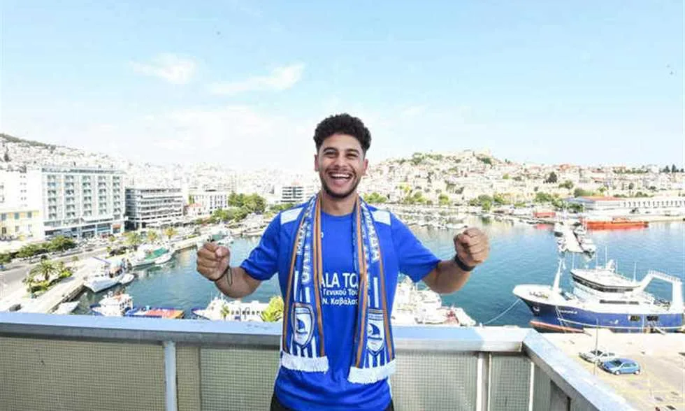 كريم حامد يعلن على في الجول انضمامه إلى فريق يوناني جديد