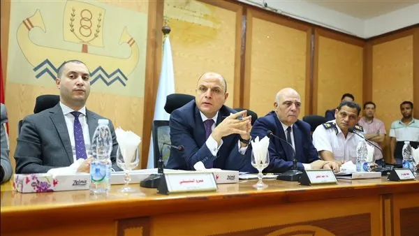 كفر الشيخ: الالتزام بتنفيذ المشاريع ضمن الخطة الاستثمارية للسنة المالية الحالية