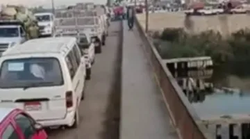 كوبري «عبد» في حوش عيسى بالبحيرة مهدد بالسقوط.. سكان المنطقة يحذرون: يخدم 200 قرية ويهدد بكارثة.