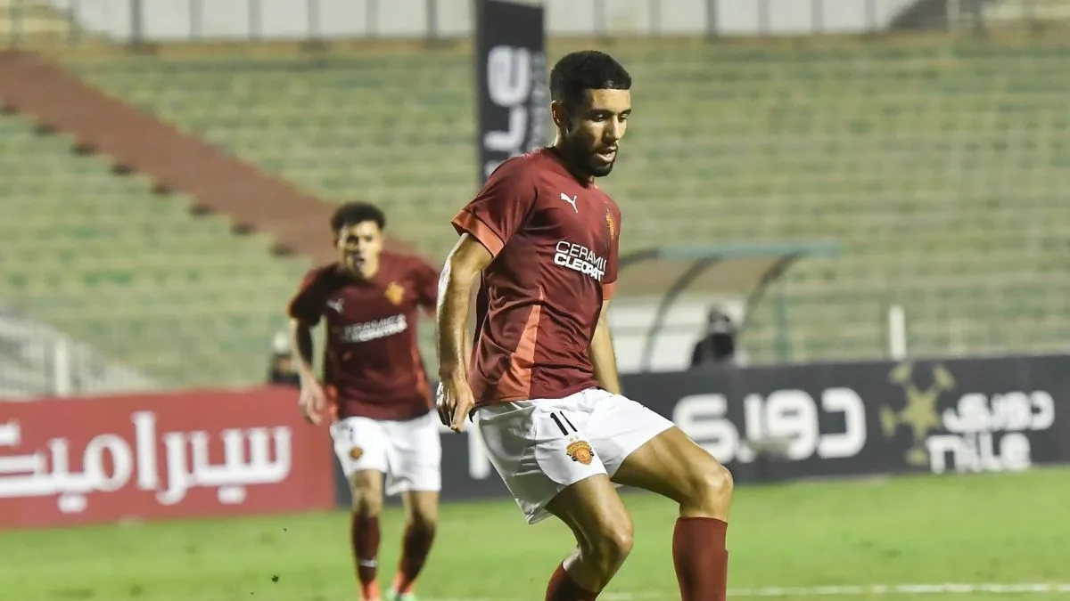 كورابيا يكشف حقيقة اتفاق الزمالك مع أحمد قندوسي لعام 2026