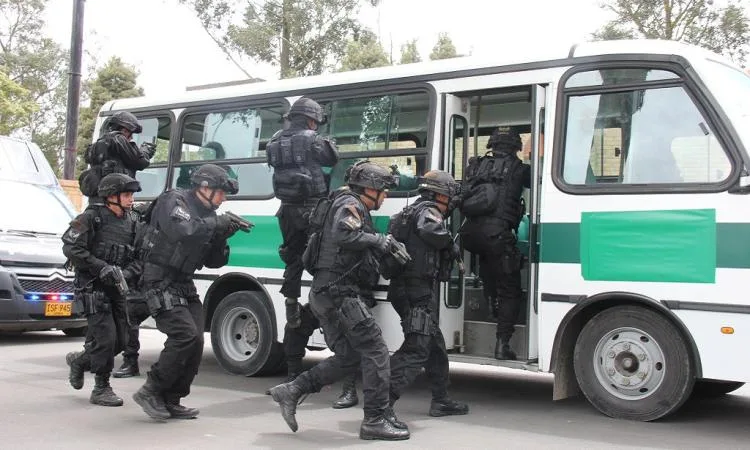 كولومبيا تعتقل شخصاً مشبوهاً بتدبير محاولة اغتيال مرشح للرئاسة