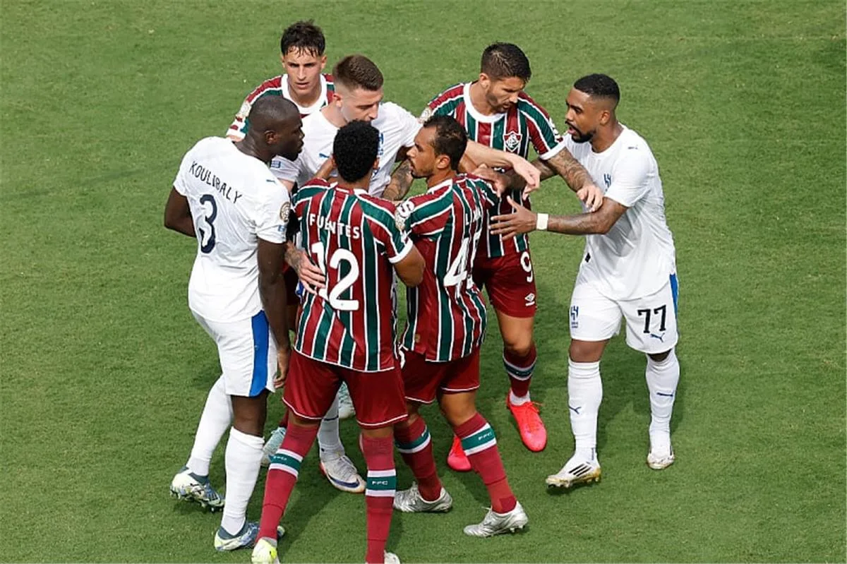 كوليبالي ينتقد حكم مباراة الهلال وفلومينينسي بعد الخروج من كأس العالم للأندية: سرق فوزنا وعدم احترامه واضح كوليبالي ينتقد حكم مباراة الهلال وفلومينينسي بعد الخروج من كأس العالم للأندية: سرق فوزنا وعدم احترامه واضح